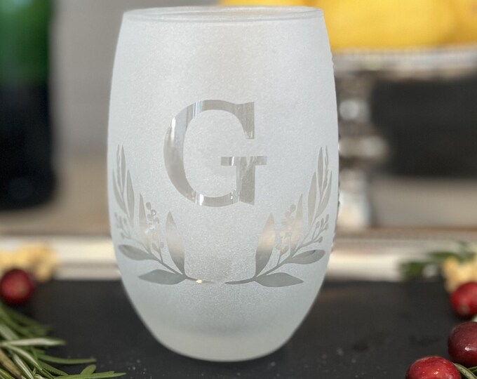 Personalized 16oz Wine Glass – Etched Wedding Party Gift