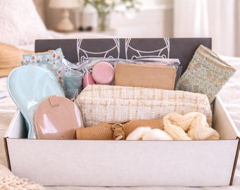 Travel Essentials Kit – TSA Compliant Travel Gift Box, Vacation Organizer Set