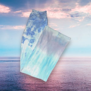Dyed yoga pants