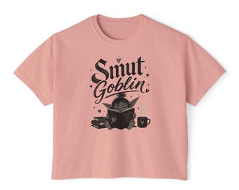 Smut Goblin graphic Women's Boxy Tee | reading goblin, bookish witchy design