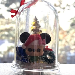 Disney Minnie Mouse Christmas snow globe with lights