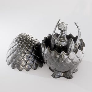 Dragon Egg and Baby Wyvern | 12oz Silver Statue | Collectible Gift