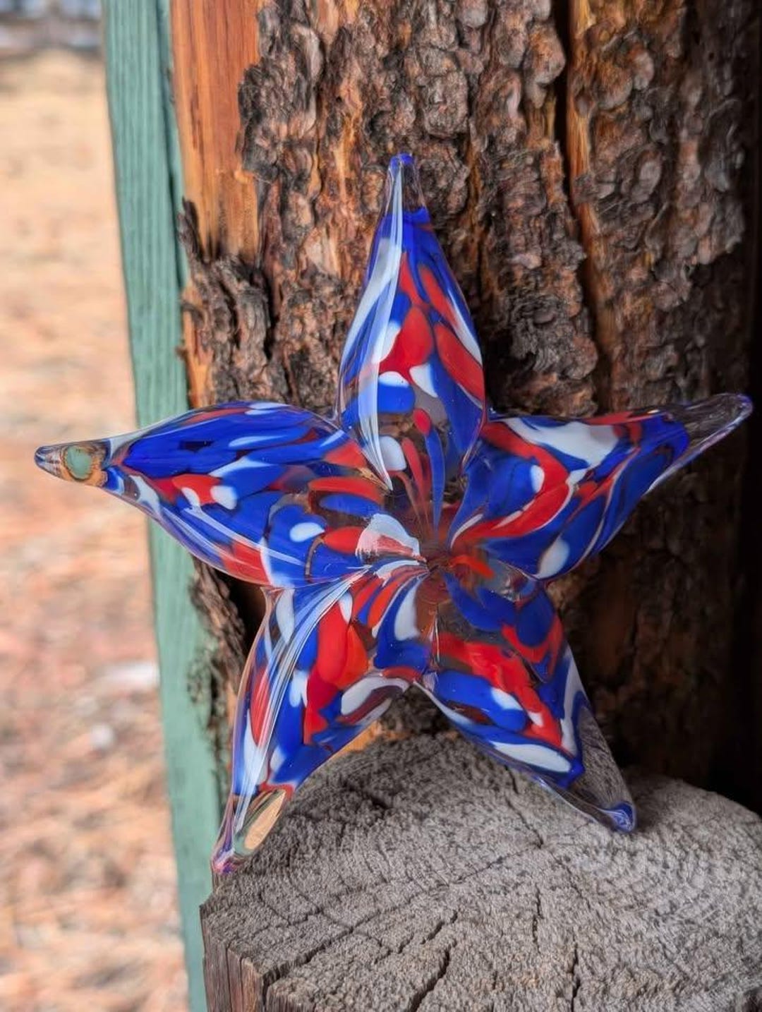 red-white-and-blue-art-glass-star-paperweight-etsy