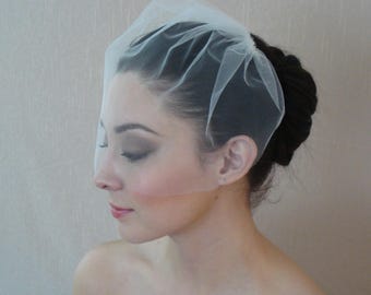 Bridal Birdcage Veil with or without Pearls Wedding Ivory Off-white White Blush Silver Gold Rose Gold Comb Ships in 1-3 Business Days