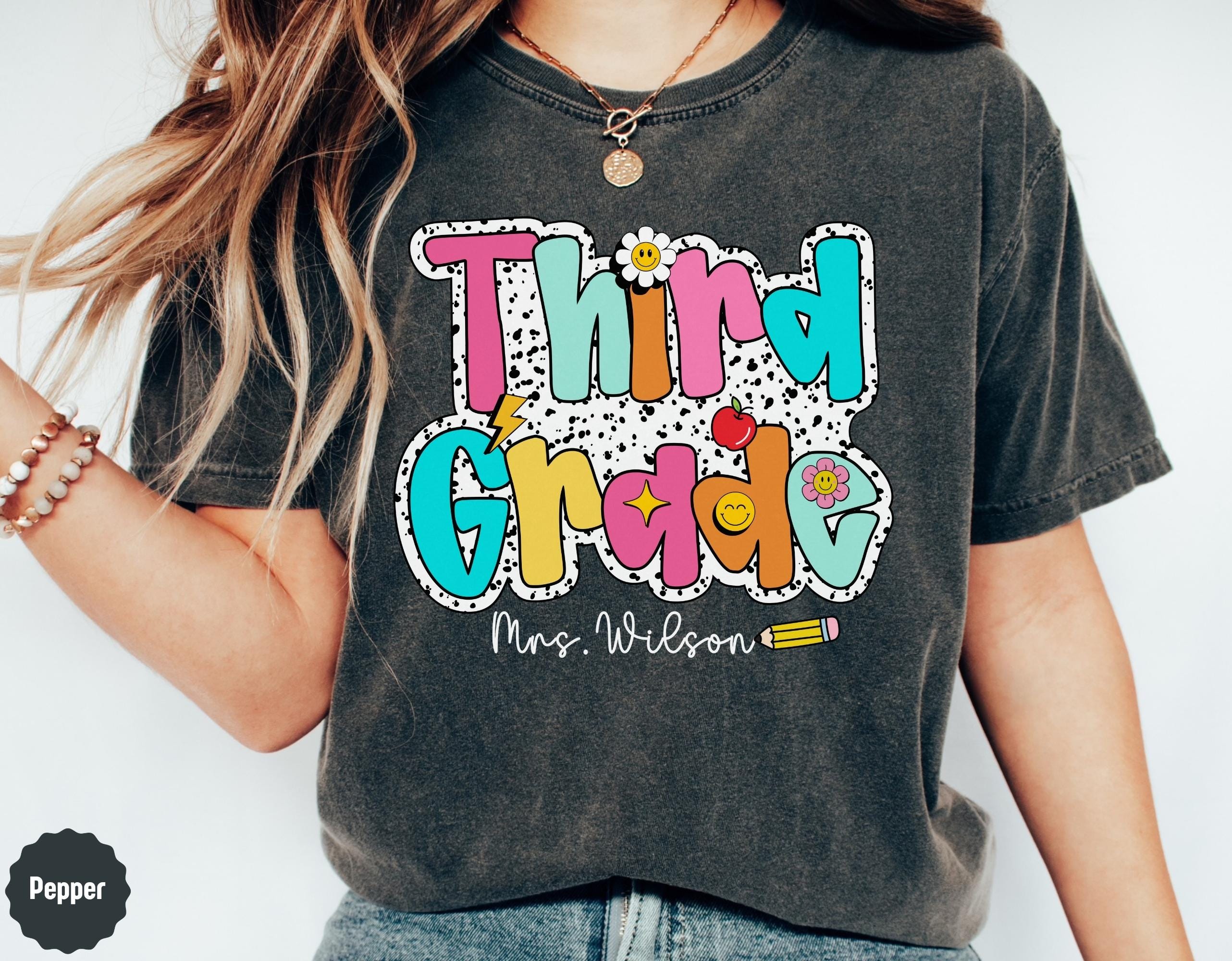Third Grade Teacher Shirt For Women - Back To School 3rd Grade Tee With First Day Design