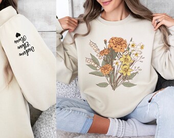 Camisa de flores de nacimiento personal, sudadera de flores personalizada del mes de nacimiento, regalos personales para mamá, camisa de jardín para abuela, camisa de jardín para mamá, mes de nacimiento para mamá