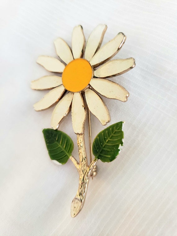 Vintage Daisy Brooch, White Daisy Pin - image 7