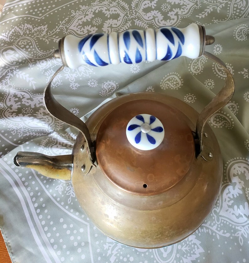 Vintage Copper Kettle With Porcelain Handle Vintage Teapot Etsy