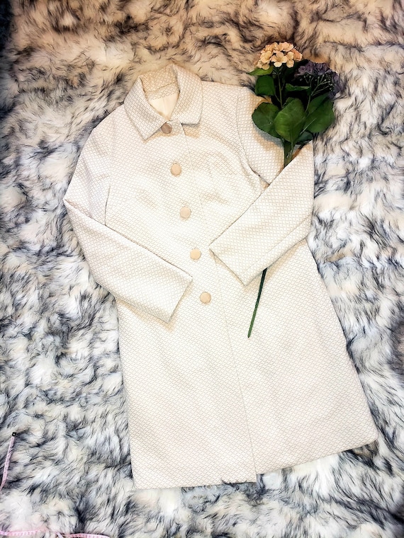 Vintage 1950s - 1960s Homemade Cream Trench Coat