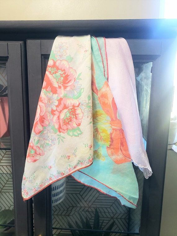 Set of 3 Vintage Handkerchiefs, Pink and Aqua Flor