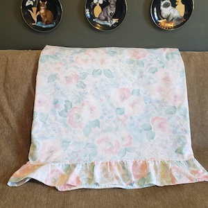 Vintage Double Bed Pastel Floral Flat Sheet Bed Cover with Ruffle