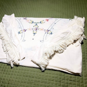 Vintage Embroidered Floral Summer Bedspread, Coverlet
