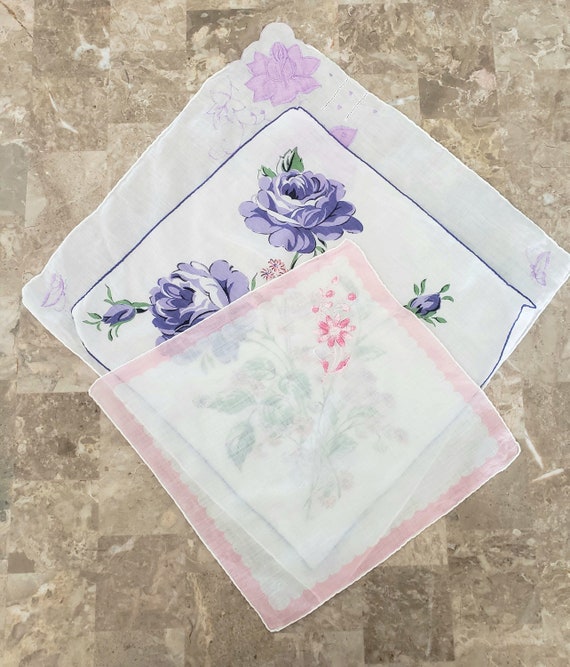 Set of 3 Vintage Handkerchiefs, Embroidered Handke