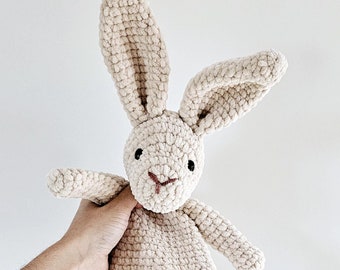 Flopsy the Bunny crochet pattern / Flopsy het Konijn haakpatroon