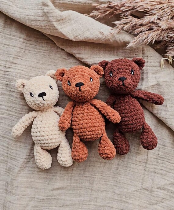 Mini Teddy Bear crochet pattern (English and Dutch)