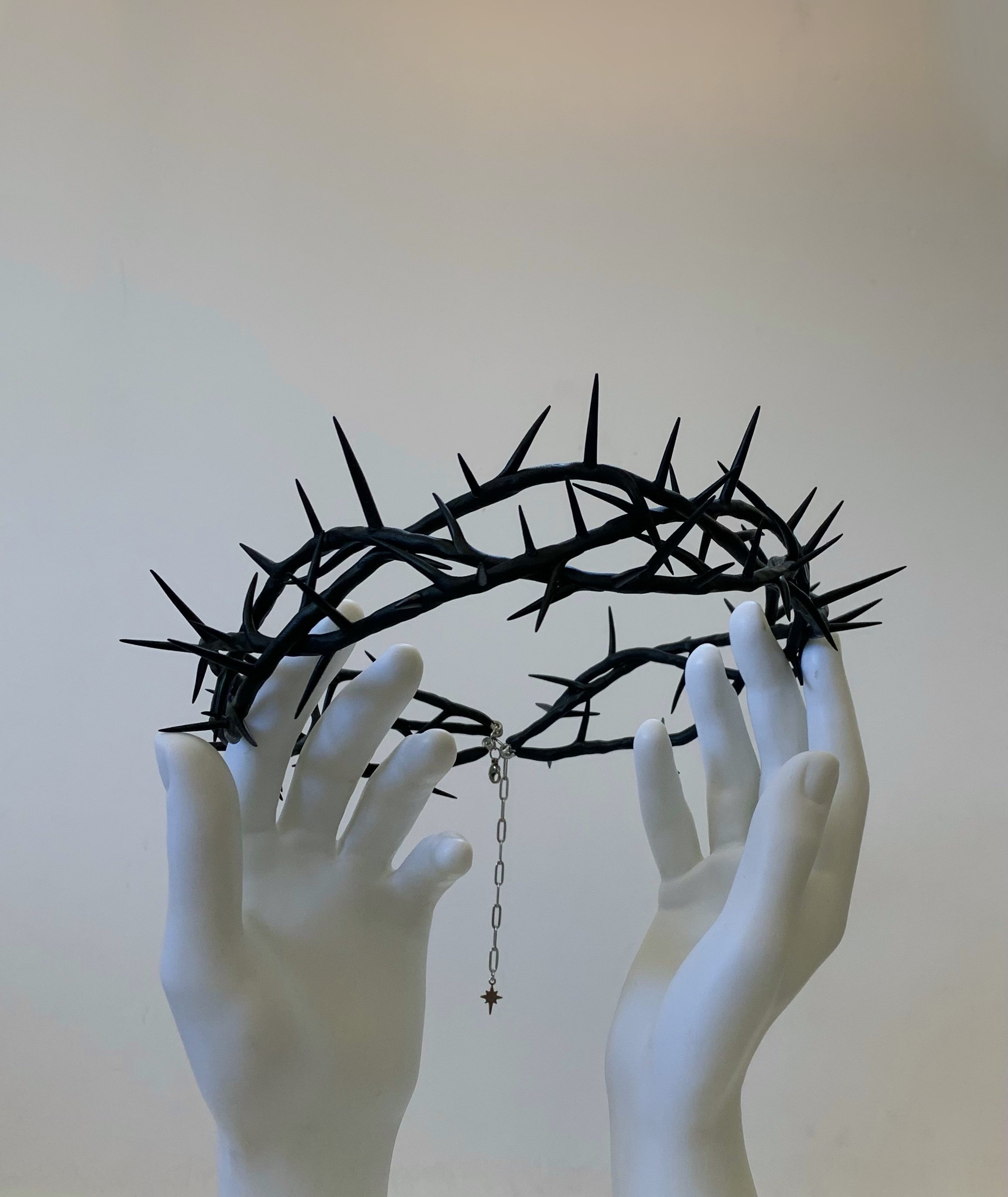 Crown of Thorns / Wreath / Black Wreath - Etsy