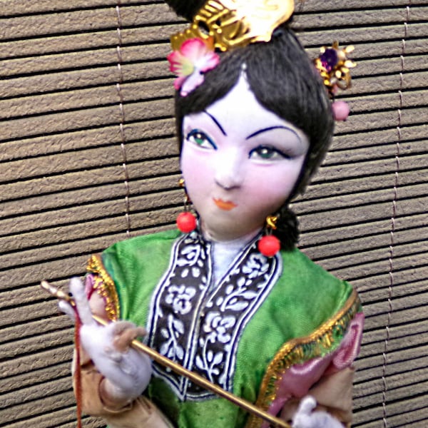 grande poupée chinoise