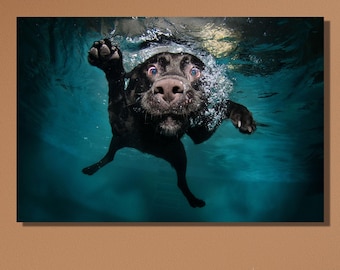 Labrador en el mar, impresión artística de Labrador, pintura de perro jugando en la playa, arte de pared de perro familiar, arte costero para amantes de los perros y la playa, idea de regalo