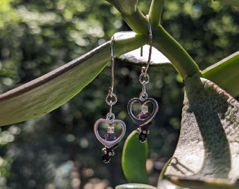 Open hart granaat en spinel sterlingzilveren oorbellen (0070E)