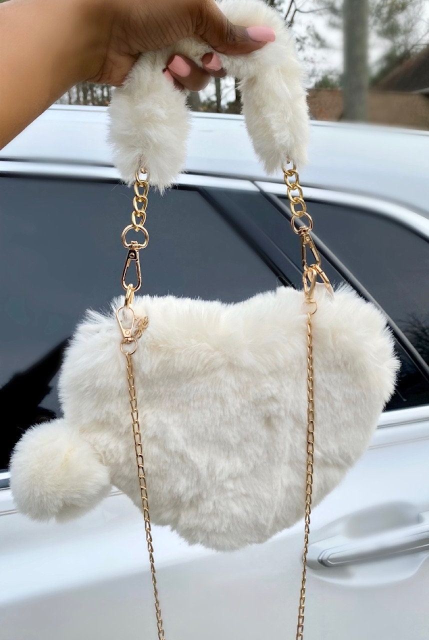 Faux Fur Plush Heart Shaped Fluffy Furry Bag Purse With Gold  display picture 2