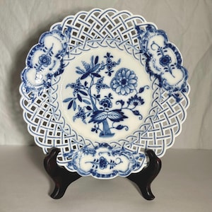 Antique Meissen Porcelain China Blue Onion Plate *Mint Condition*