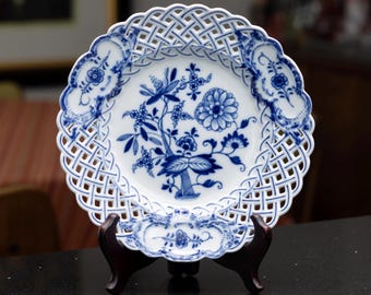Vintage Meissen Blue Onion Ashtray Porcelain, Blue and White