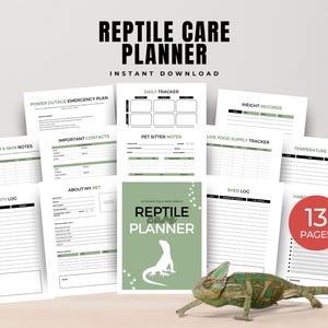 Puede incluir: Un planificador de cuidado de reptiles con 13 páginas, con una portada verde y blanca con una ilustración de lagarto. El planificador incluye secciones para el seguimiento diario, los registros de salud y más. Un camaleón está en primer plano.