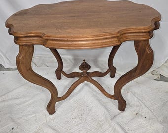 Antique Victorian Walnut Turtle Top Table | Serpentine Parlor Accent Table | Cabriole Legs
