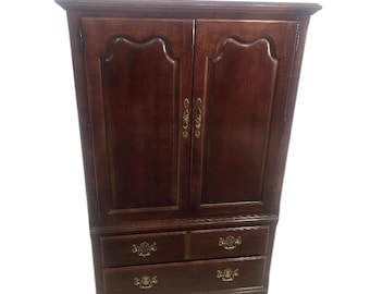 Baúl de caballero vintage Thomasville: estilo colonial tradicional