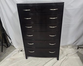 Cómoda alta Stickley / Cajonera de madera maciza / Mueble de dormitorio moderno color espresso oscuro