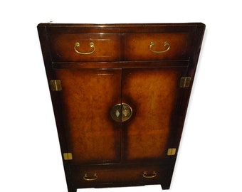 Armario lacado de estilo asiático