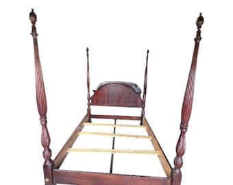 Vintage Queen Four Poster Bed Frame – Solid Wood Traditional Tall Post Bed