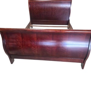 Queen Cherry Sleigh Bed Frame | Traditional Wood Bedroom Furniture | Complete Bed with Rails | Rich Cherry Finish