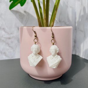 Shakespeare Earrings | 3D Printed Earrings | Detailed Earrings | Sculpture Earrings | Unique Earrings | Novelty Earrings | History Earrings
