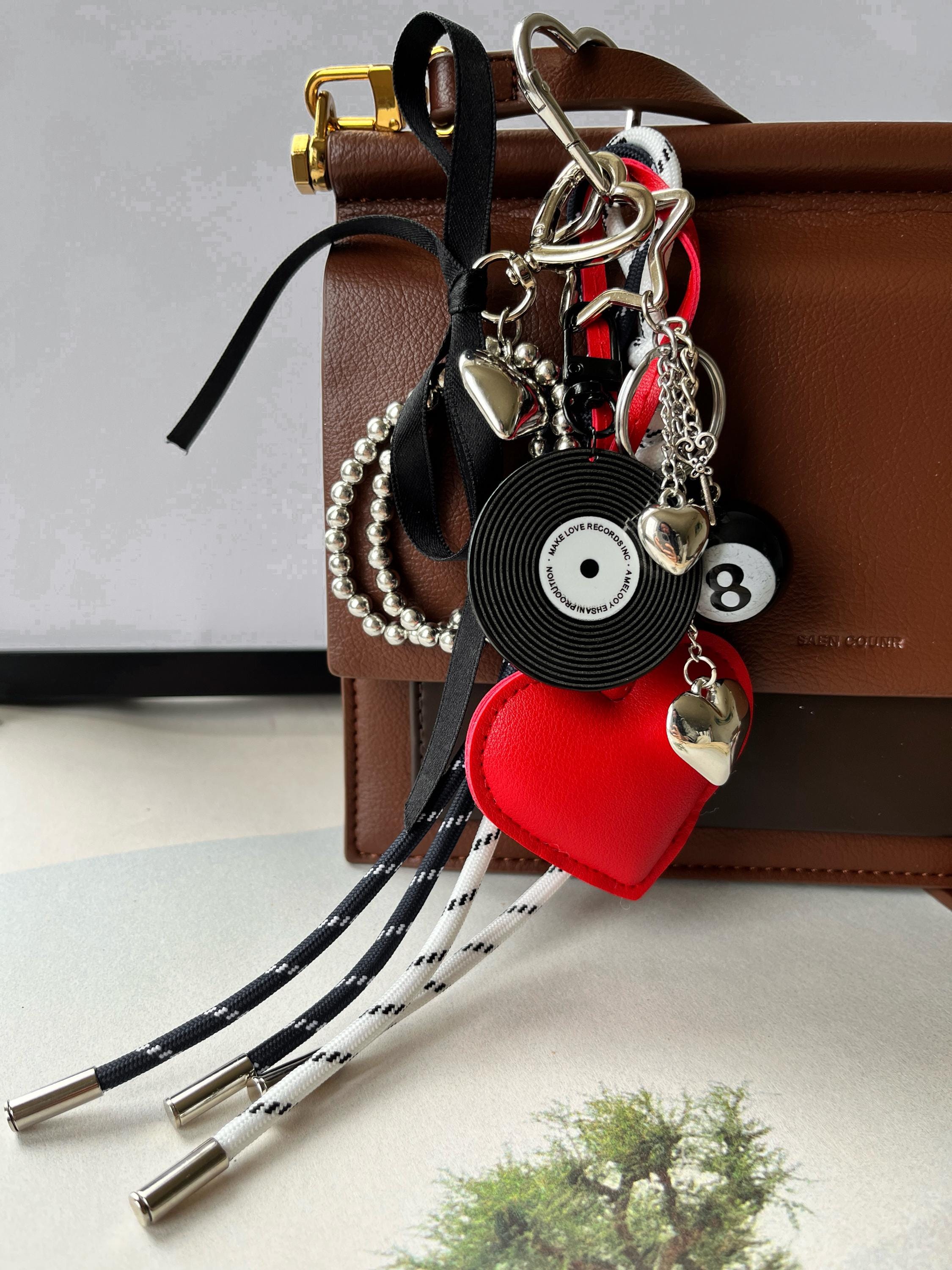 8 Ball Würfel Schlüsselanhänger Y2K Taschenanhänger-Aesthetic Bag Charm 8 Ball Würfel Schlüsselanhänger Y2K Taschenanhänger-Aesthetic Bag Charm