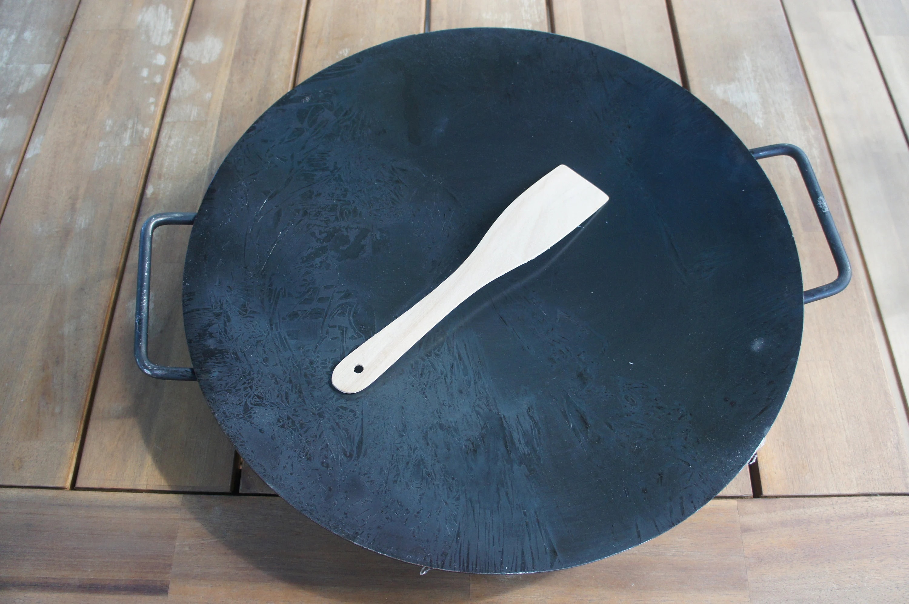 19 in. / 49 sm. Uzbek Kazan  Cooking Disc High Heat Cooking Skillet Cowboy Wok. Made in Germany. US Seller.