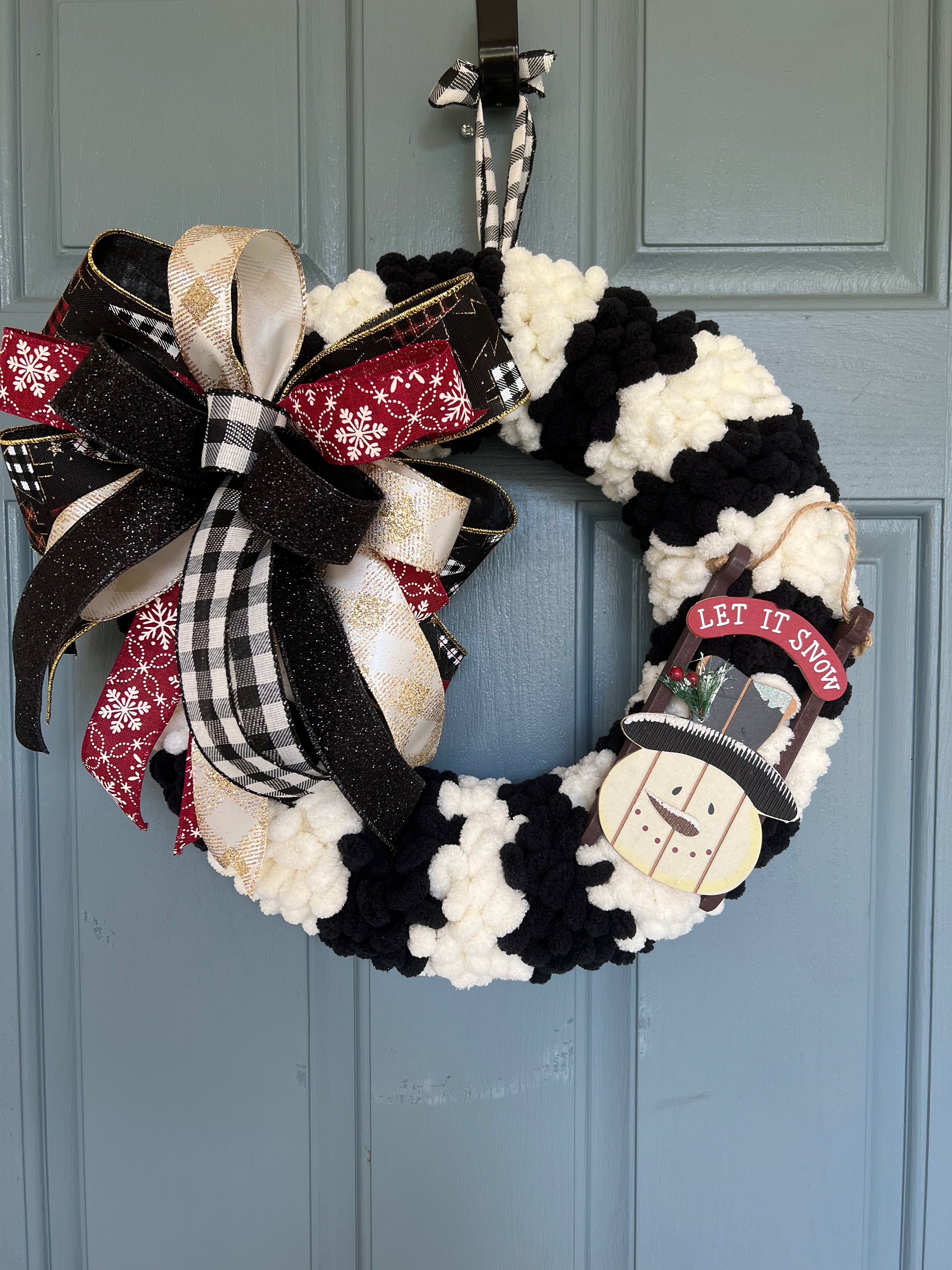 Yarn and Ribbon Wreath, Christmas Yarn Wreath, Christmas Decor, Christmas  Door Hanger, Winter Wreath, Winter Decorations 