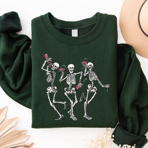 Dancing Skeletons Halloween Sweatshirt,Wine Drinking Skeletons Sweater,Halloween Party,Wine Lover Gift,Spooky Season Crewneck,Halloween Gift afbeelding 1