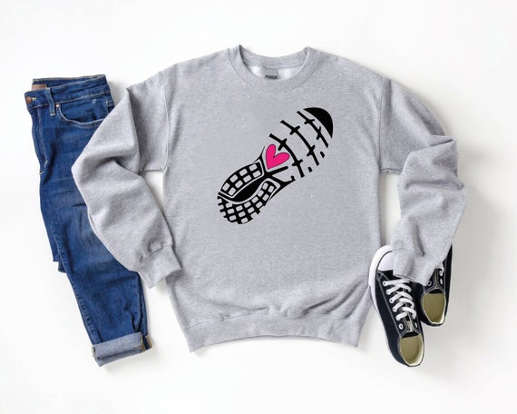 Love Running Sweatshirt,Runner Sweatshirt For Women,Tracking Sweatshirt,Gift For Runner,Running Shoe With Heart,Running Girl,Walking Sweat