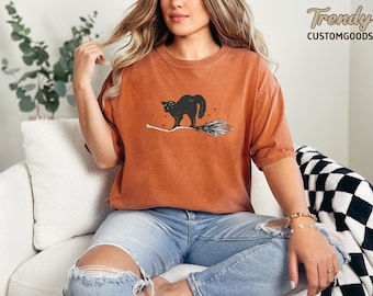 Comfort Colors Halloween T-shirt,Halloween Witch Cat Shirt, Retro Halloween Black Cat Tee, Witchy Gifts, Spooky Season Cat Shirt, Cat Lover