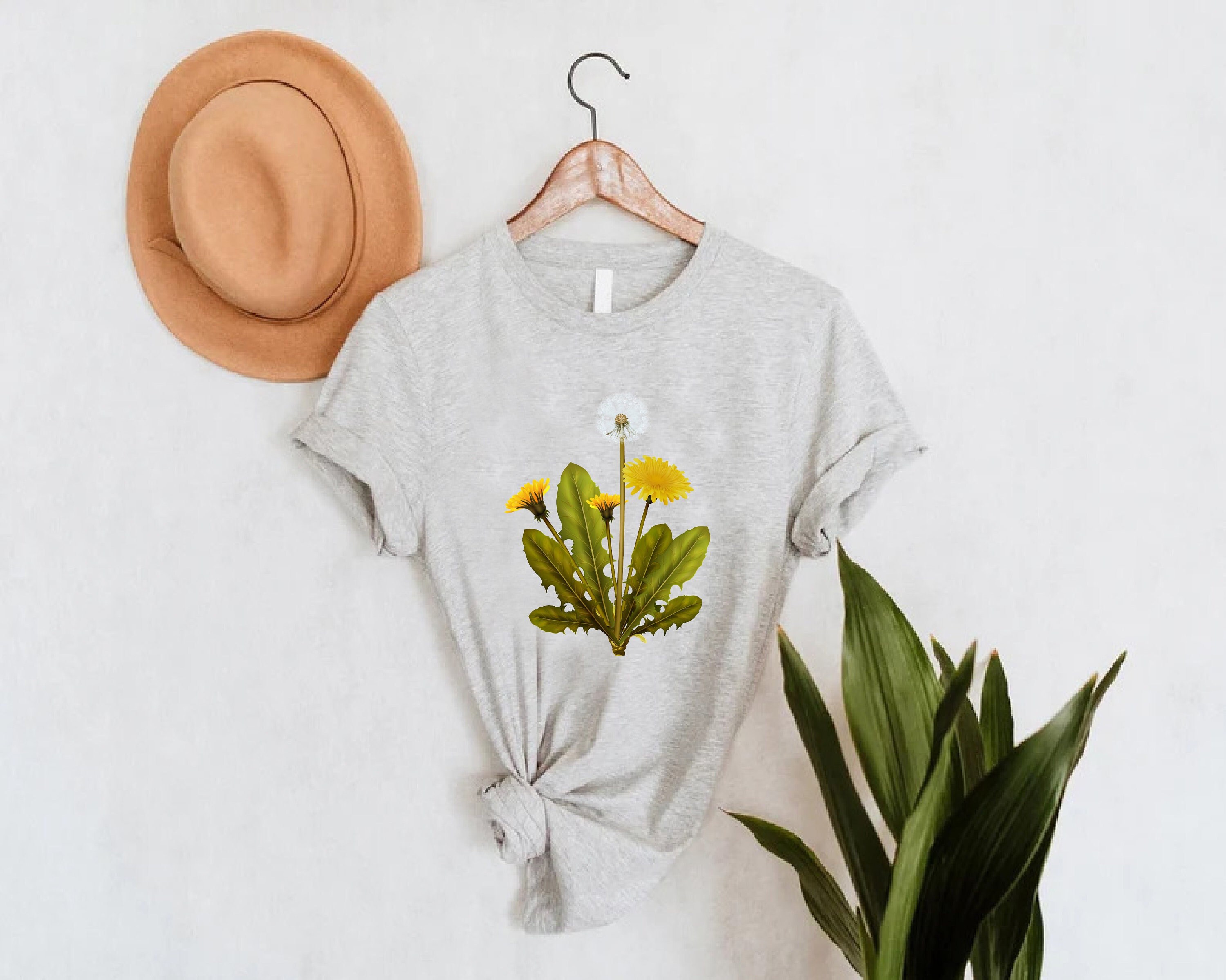 Floral Shirt For Mom,Womens Dandelion Shirt,Mothers Day Gift,Vintage Floral Shirt,Gift For Mom,Windflower Tee,Plant Lover Shirt,Cottagecore