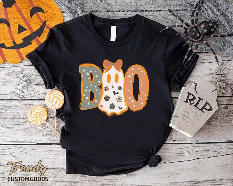 a black shirt with the word boo on it