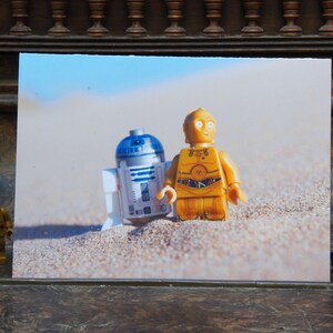 Image de la carte de voeux photo Lego Star Wars C3PO & R2-D2, faite main, photographie Lego, carte d'anniversaire, pour les fans de LEGO, carte de remerciement,