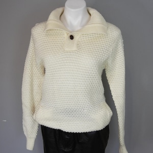 Vintage 1970s Montgomery Ward Cream Acrylic Thick Knit Cardigan in Size Medium