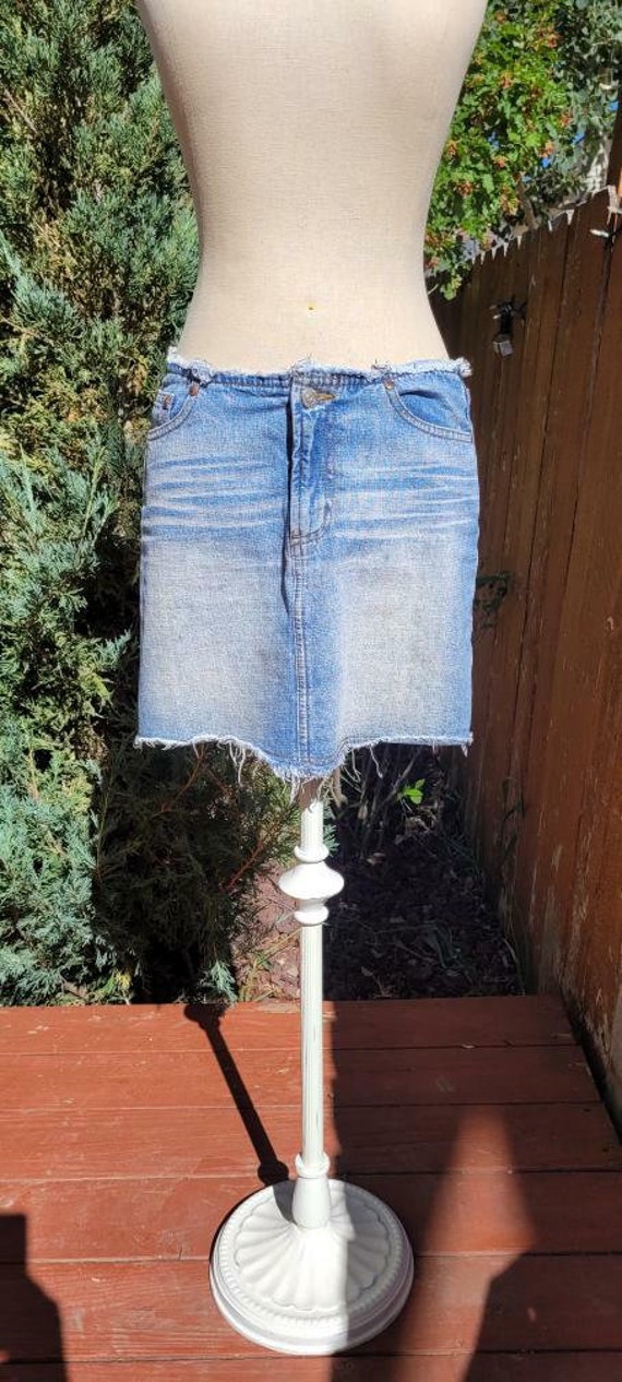 Vintage 90s Paris Blues Denim Skirt in Size 5 - image 1