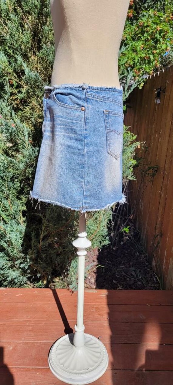 Vintage 90s Paris Blues Denim Skirt in Size 5 - image 3