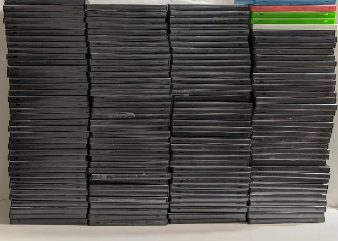 Lot of 150 Empty DVD Cases Light Weight Replacement Standard Size Good