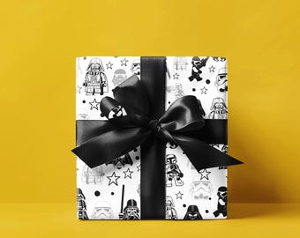 Galaxy Troopers Geschenkverpackung: Black and White Star Wars Geburtstagspapier