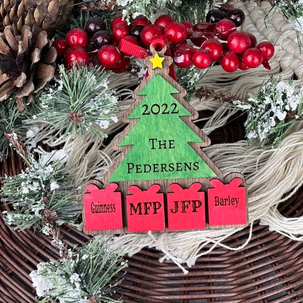 Personalized Family Tree Ornament, Christmas tree, Custom, Family Name, 1-8 Name Options, Christmas Decor, Gift, Parents Present, Heirloom