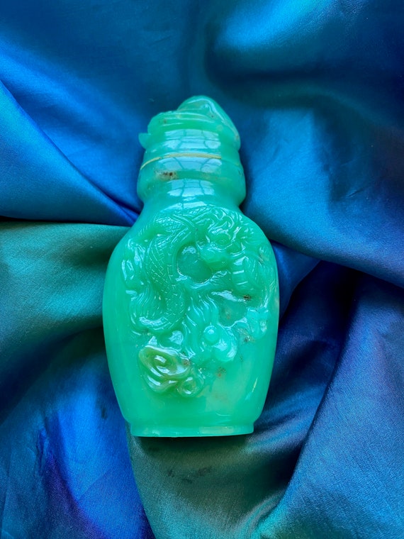 Carved Dragon Green Jade Container Gem